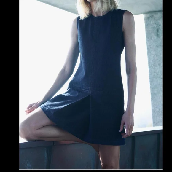 dresses - Picture 7 of 8